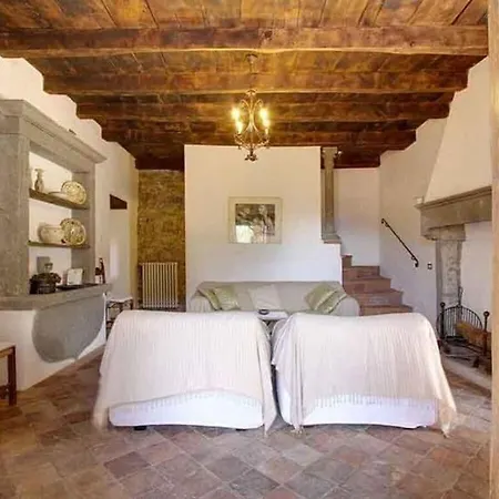 House With Pool Exclusive Use *